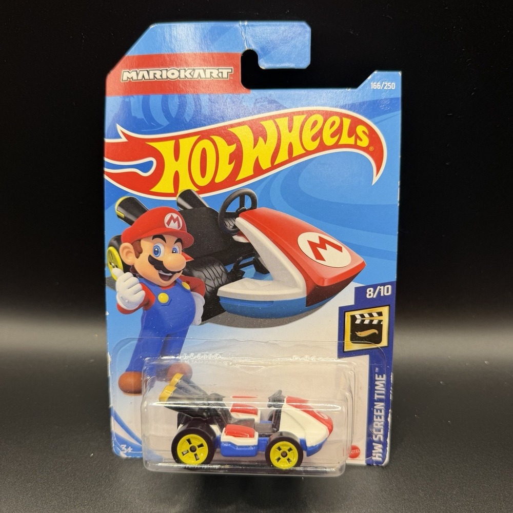 Hot Wheels HW Screen Time 1:64 Mario Kart  Standard Kart Mario